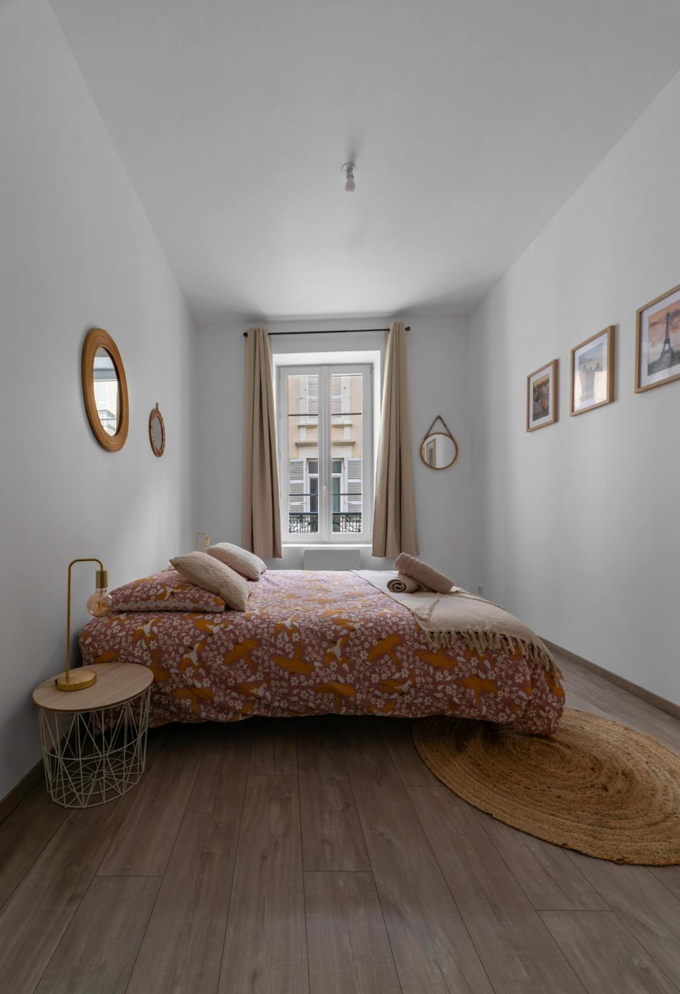 Le Ravy - Appartement Design, 2 Chambres, Centre Ville ヴィシー エクステリア 写真